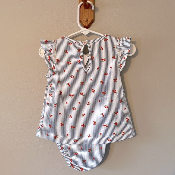 Carter’s Baby Floral Onesie - Picture 2 of 4